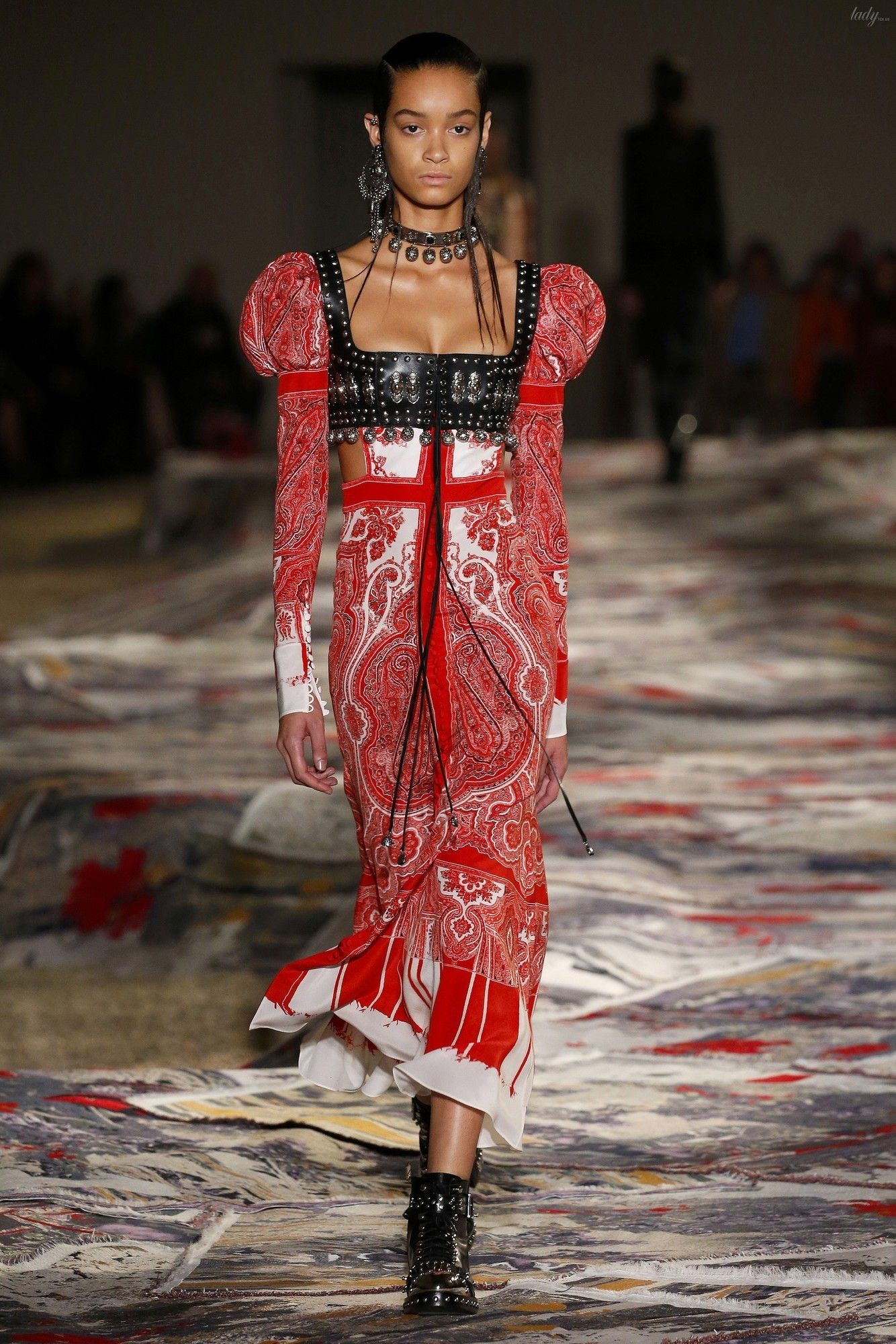 Коллекця Alexander McQueen прет-а-порте сезона весна-лето 2017_33