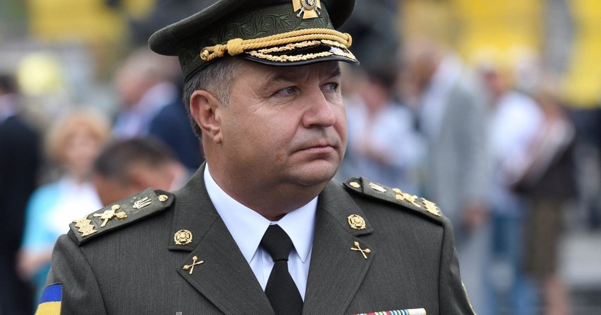 "Три уголовных дела в РФ". Полторак заверил, что его подозреваемому в хищении заместителю некуда бежать
