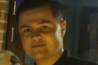 Британець помер після того, як послизнувся й забив голову поки проводжав кохану до зупинки