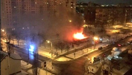 В Киеве вспыхнул пожар в Днепровском районе