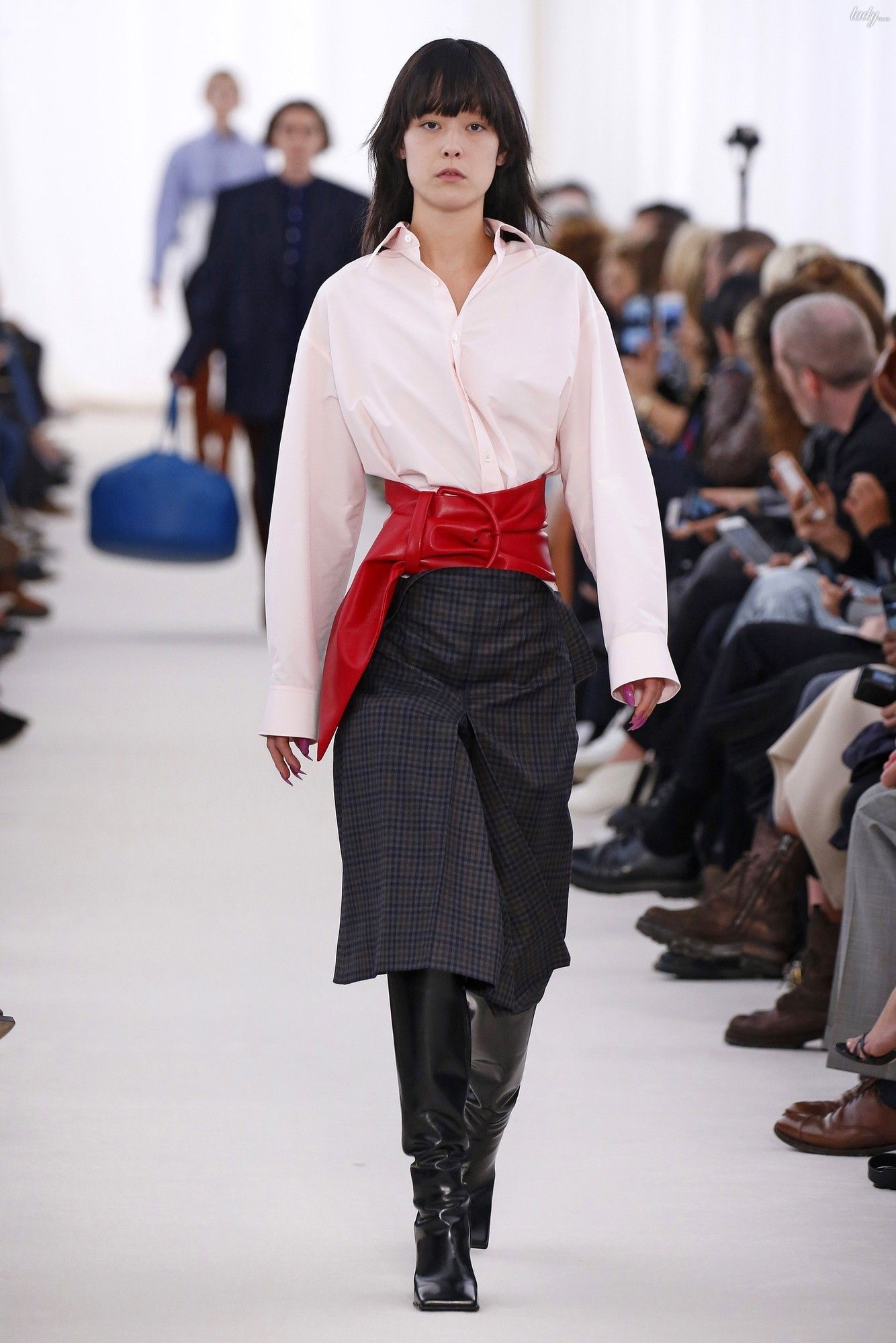 Коллекция Balenciaga прет-а-порте сезона весна-лето 2017_12