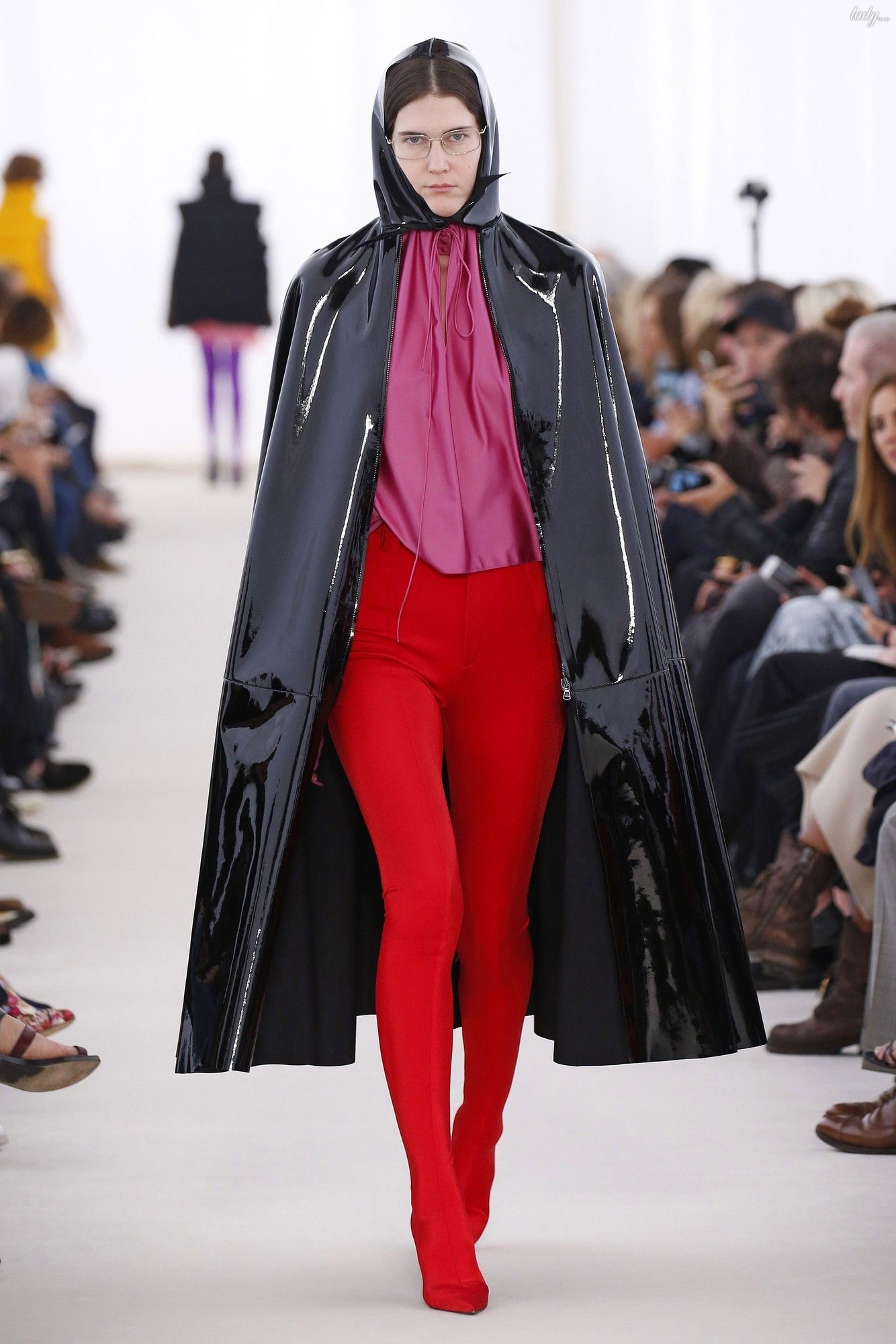 Коллекция Balenciaga прет-а-порте сезона весна-лето 2017_45