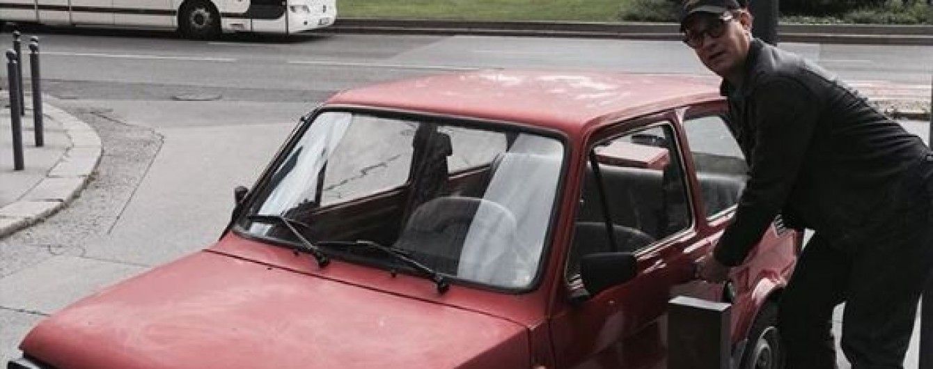 У Польщі збирають гроші на раритетне авто для Тома Генкса