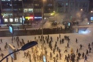 Фанати "Динамо" і "Бешикташа" влаштували криваві розбірки у центрі Києва