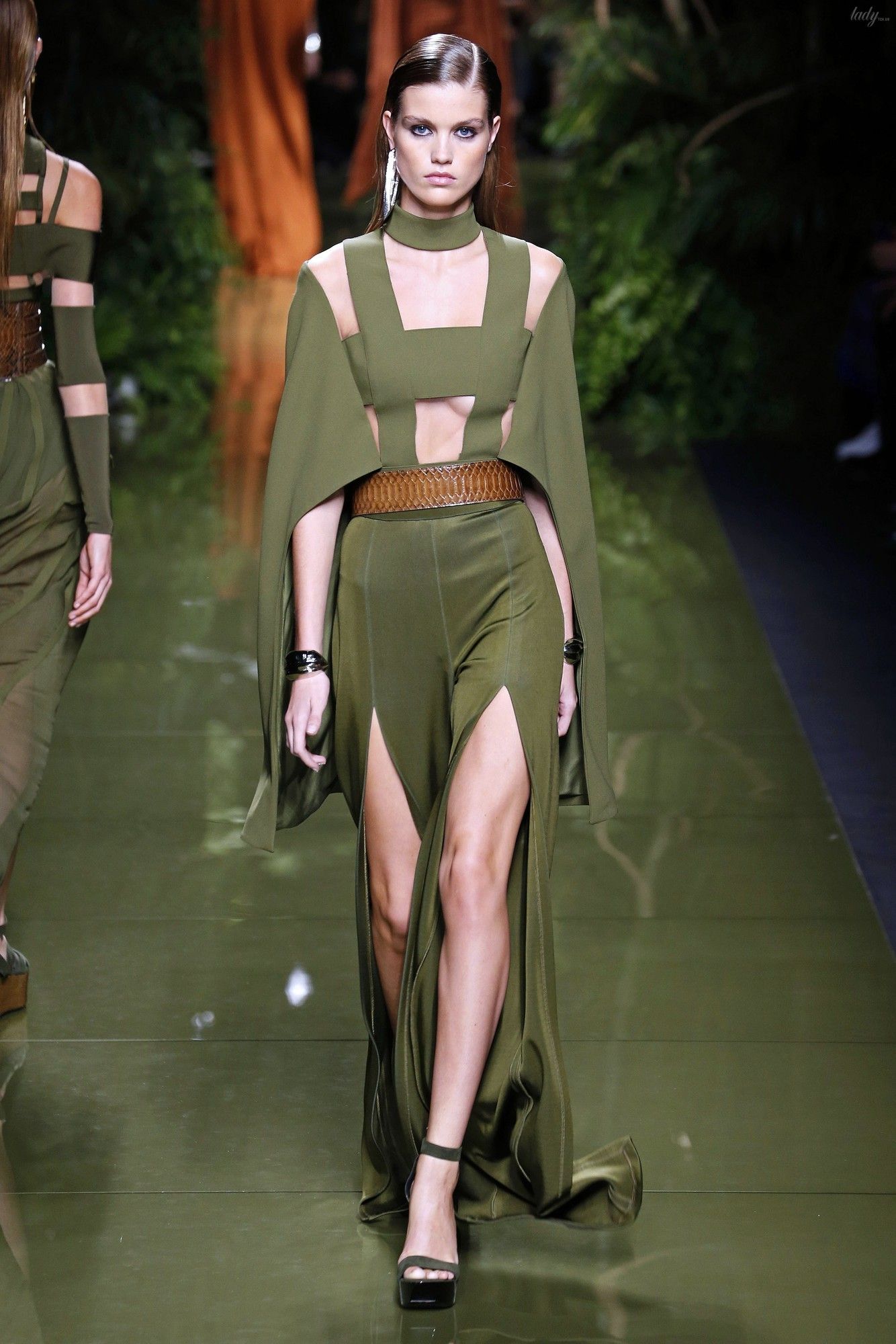 Коллекция Balmain прет-а-порте сезона весна-лето 2017_4