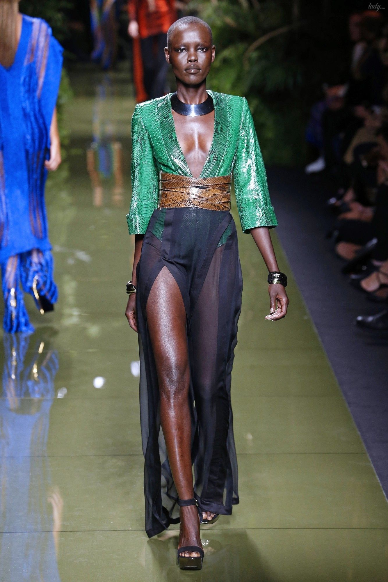 Коллекция Balmain прет-а-порте сезона весна-лето 2017_25