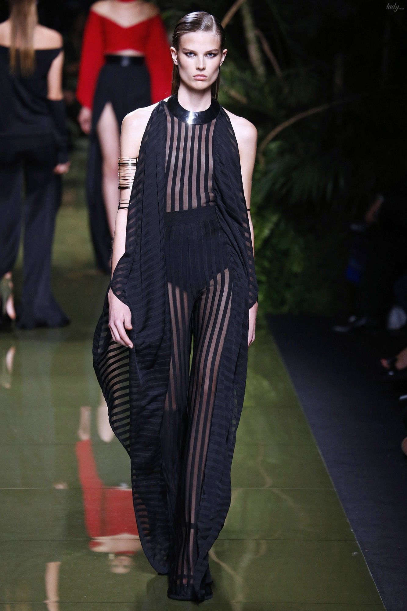 Коллекция Balmain прет-а-порте сезона весна-лето 2017_40