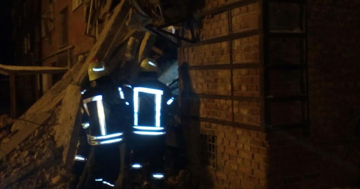 Увесь проблемний гуртожиток у Чернігові може обвалитися з хвилини на хвилину