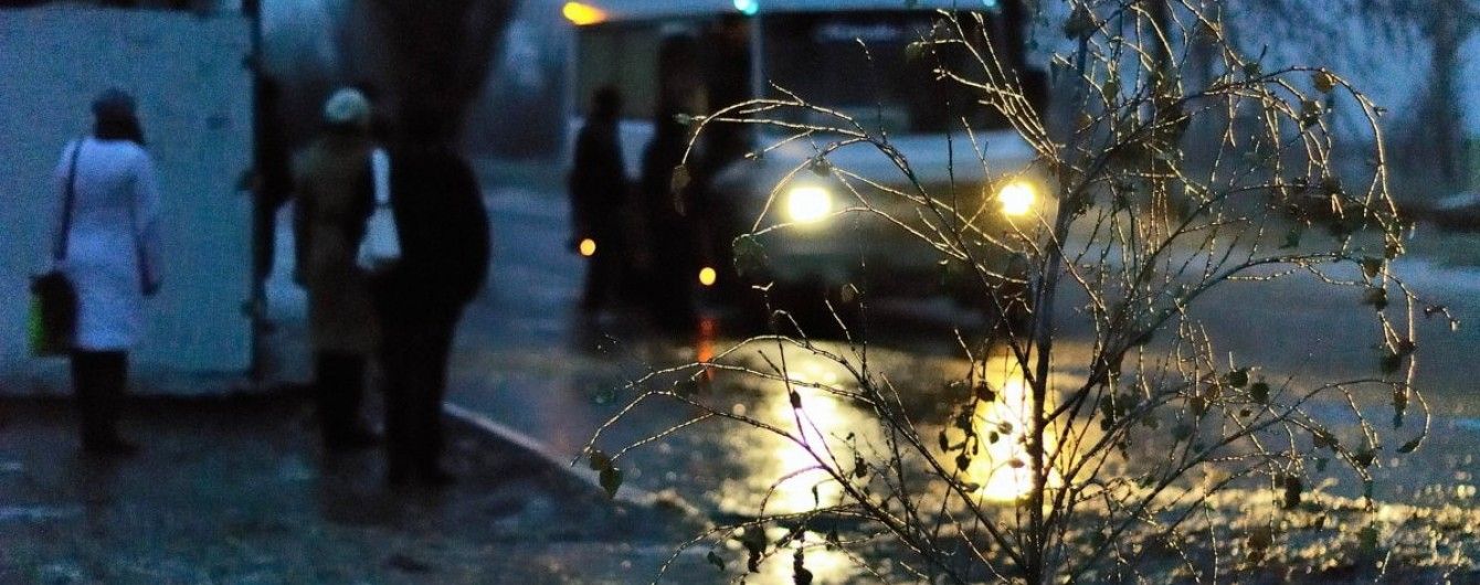 Через ожеледицю у Києві стався збій роботи комунального автотранспорту