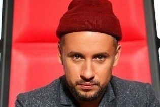 MONATIK рассказал, почему постоянно ходит в шапке