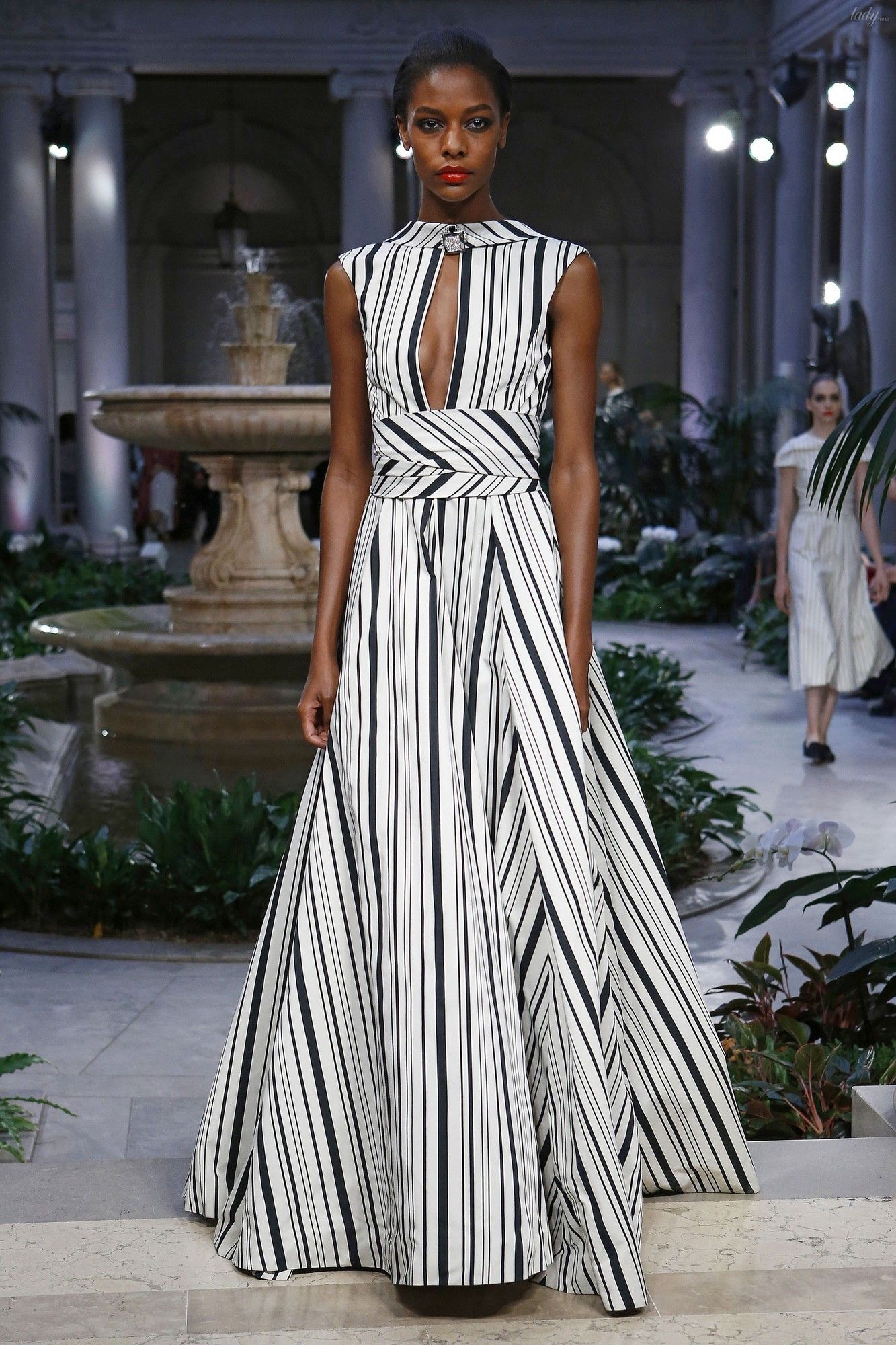 Коллекция Carolina Herrera прет-а-порте сезона весна-лето 2017_9