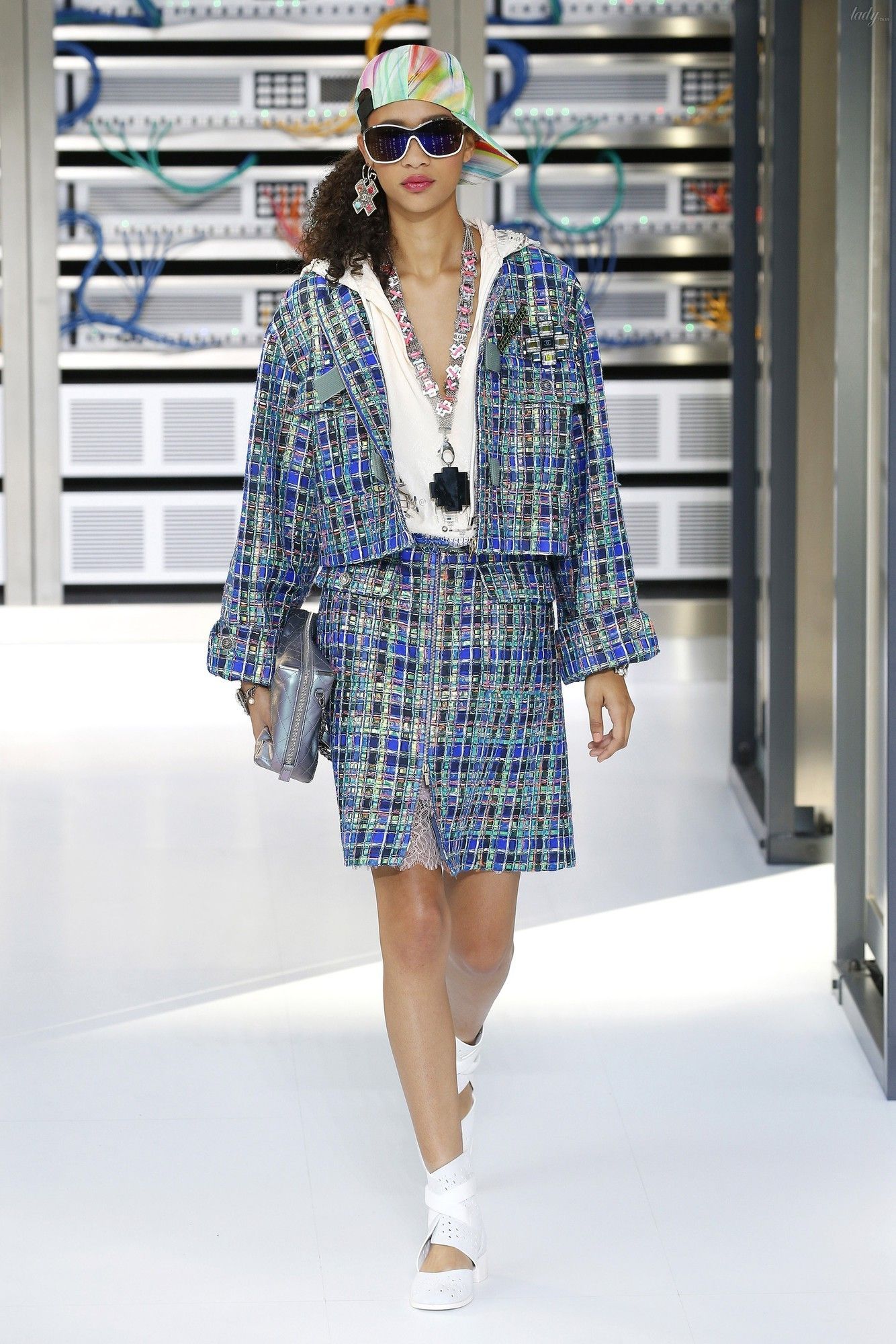 Коллекция Chanel прет-а-порте сезона весна-лето 2017_20