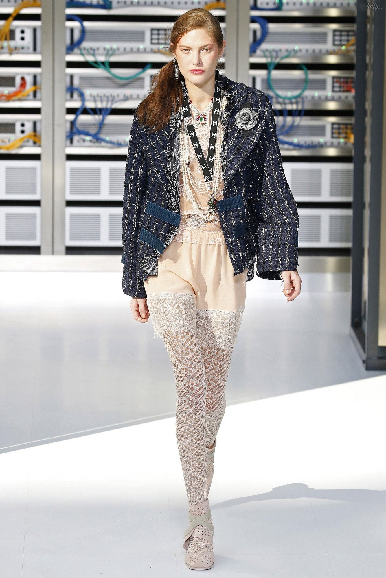 Коллекция Chanel прет-а-порте сезона весна-лето 2017_60
