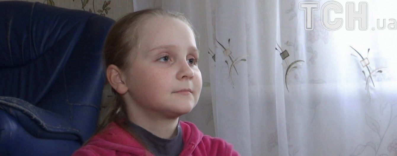 Горе одне не ходить. Після смерті тата маленька Віола з багатодітної родини й сама бореться за життя