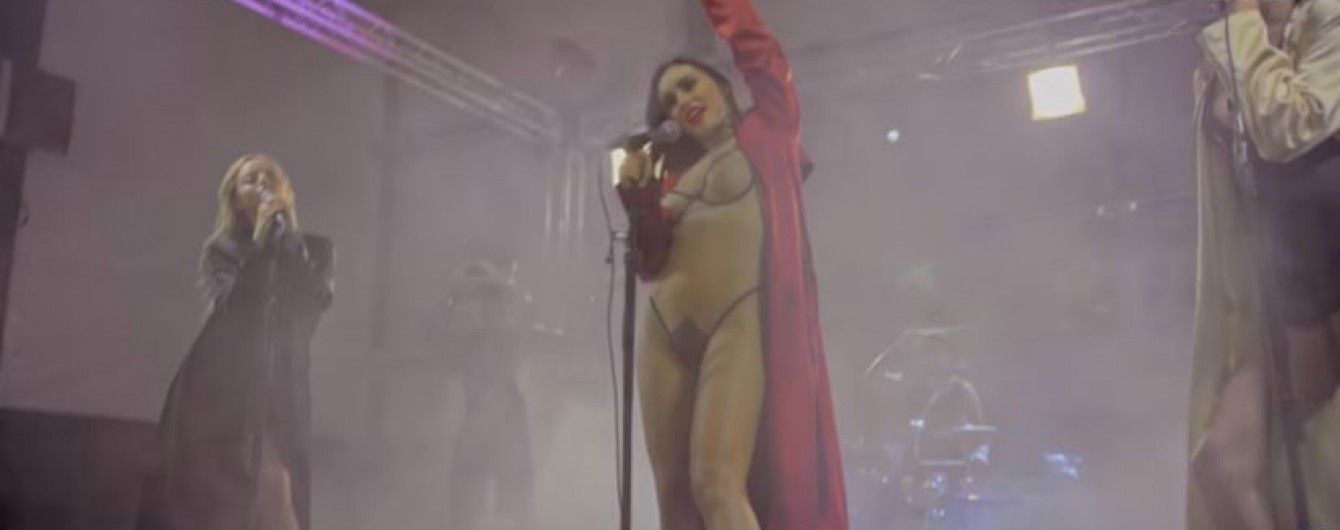 Сексуальні солістки гурту Serebro у новому кліпі заспівали для "Дональда Трампа"