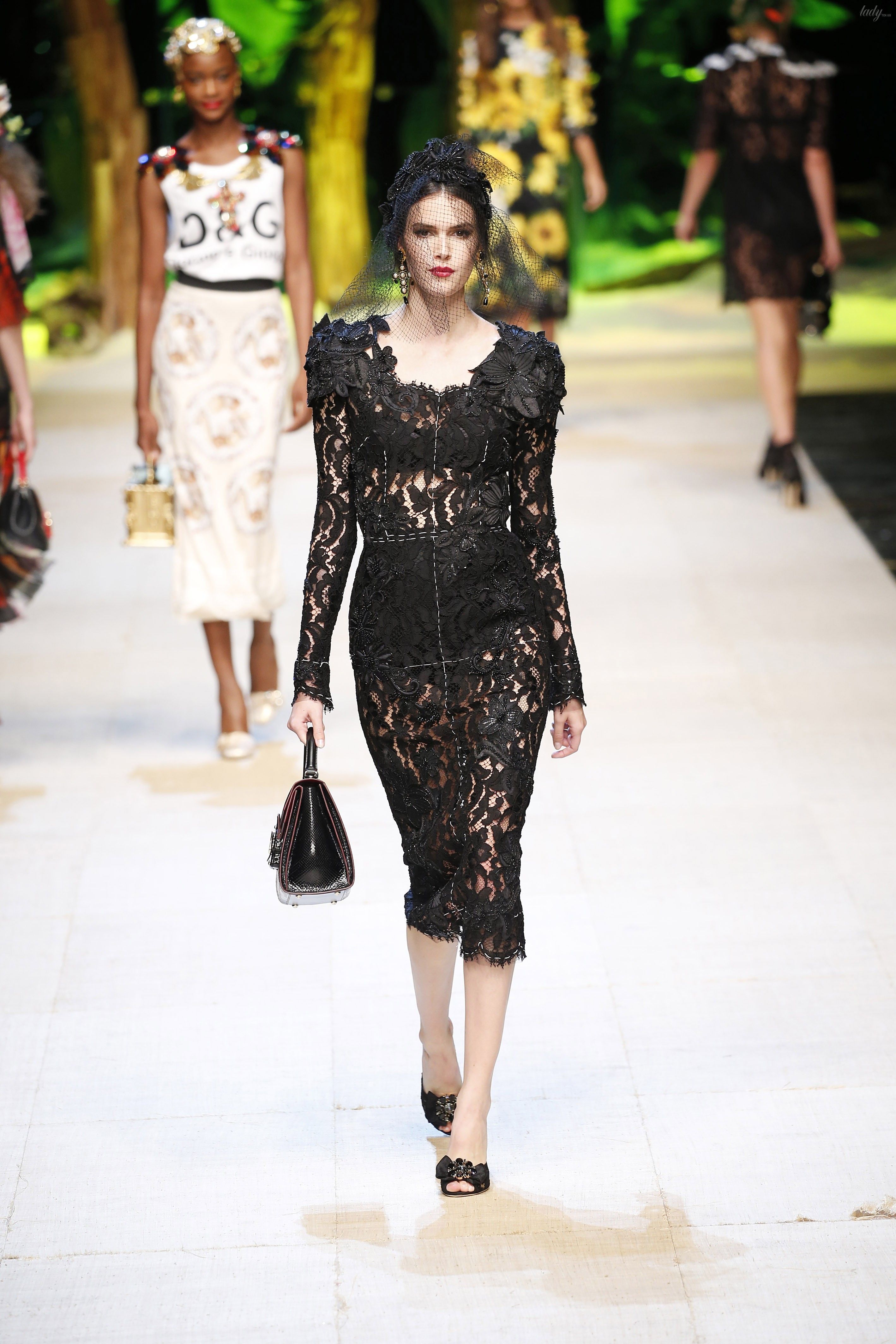 Коллекция Dolce&Gabbana прет-а-порте сезона весна-лето 2017_38