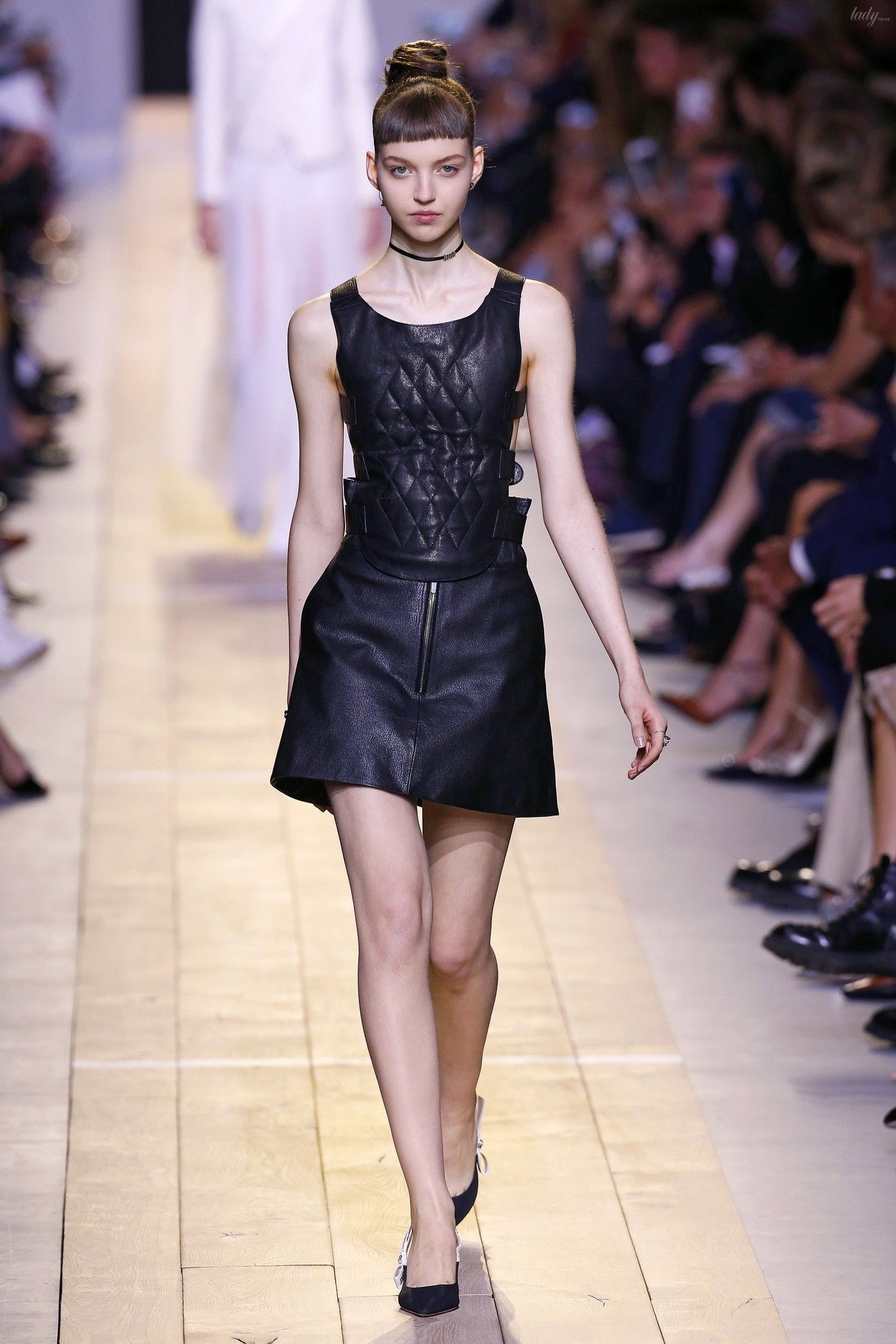 Коллекция Christian Dior прет-а-порте сезона весна-лето 2017_23