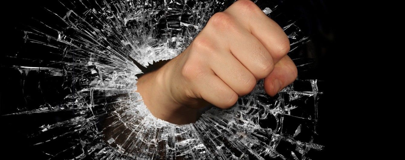 У Харкові гурт дітей побив п’яного перехожого
