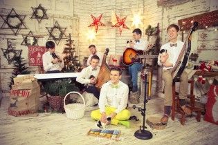 Jingle Bells по-украински: видеопоздравление от музыкантов проекта Bandura Style