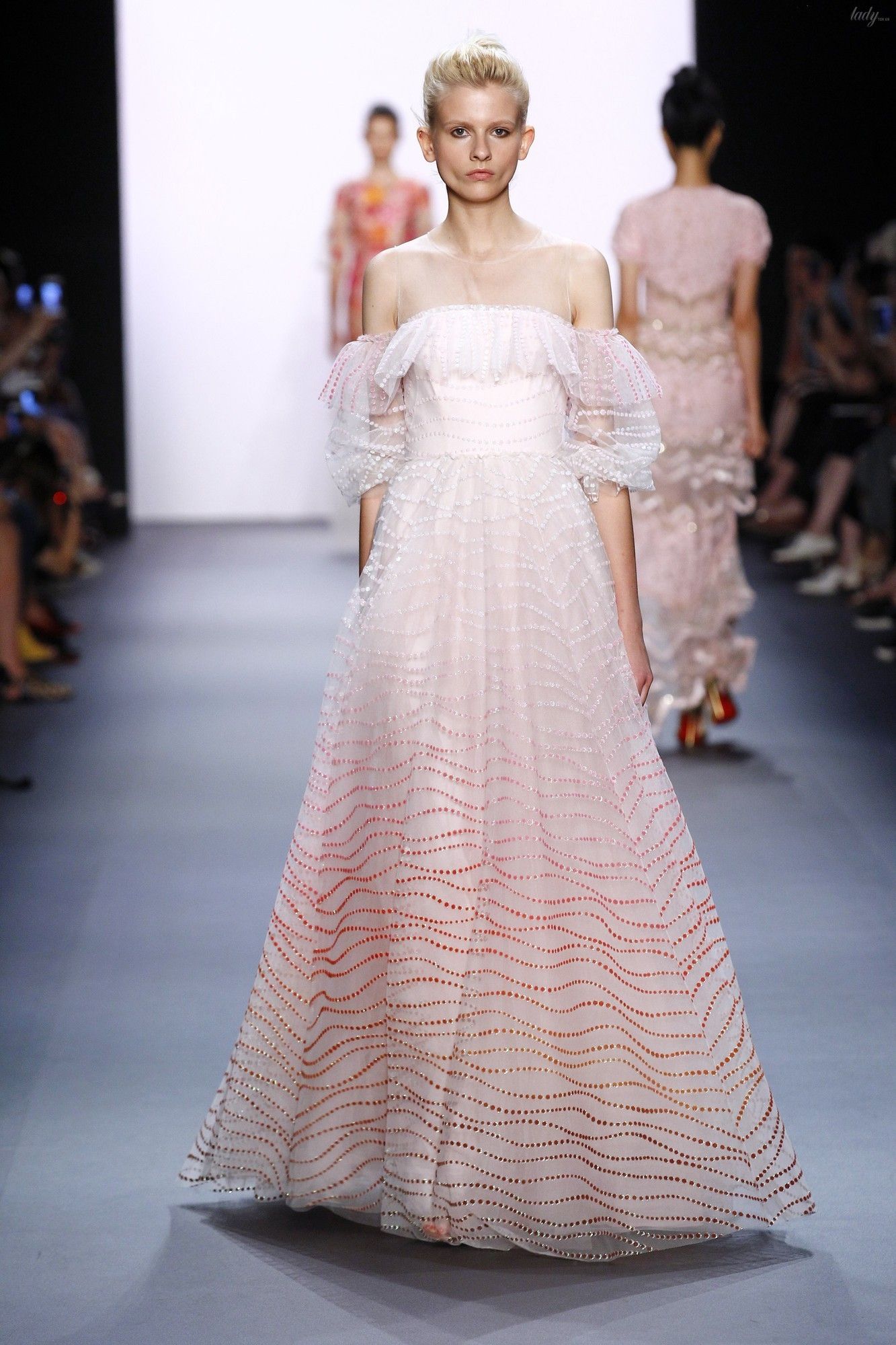 Коллекция Jenny Packham прет-а-порте сезона весна-лето 2017_17