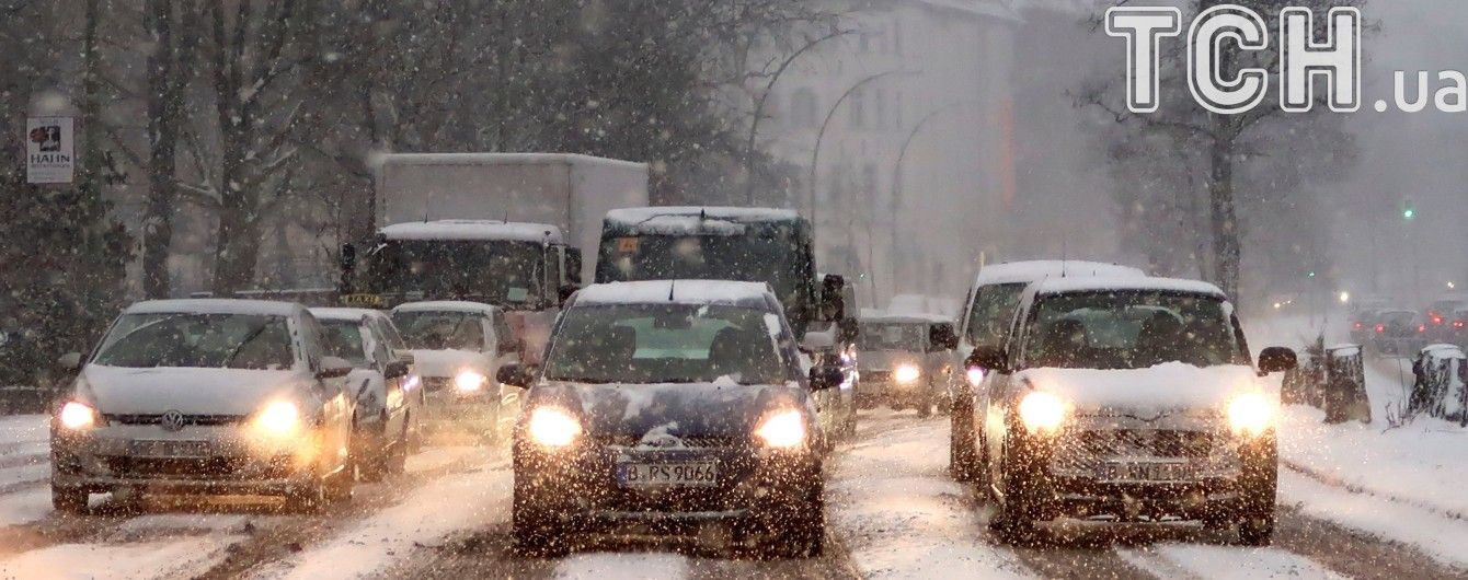 За добу через негоду троє людей загинуло і 59 травмовано в ДТП