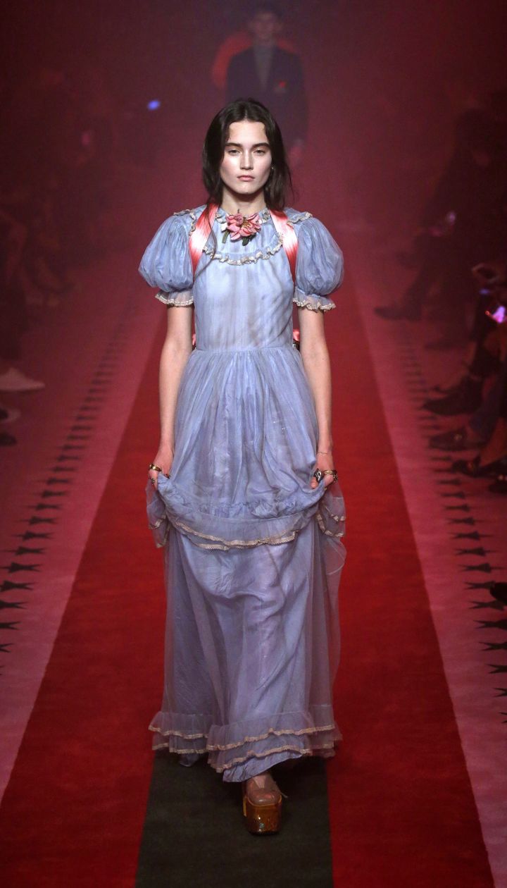 Модный дом Gucci показал наряды, созданные для тура Florence The Machine новые фото Модный дом Gucci показал наряды, созданные для тура Florence The Machine новые фото