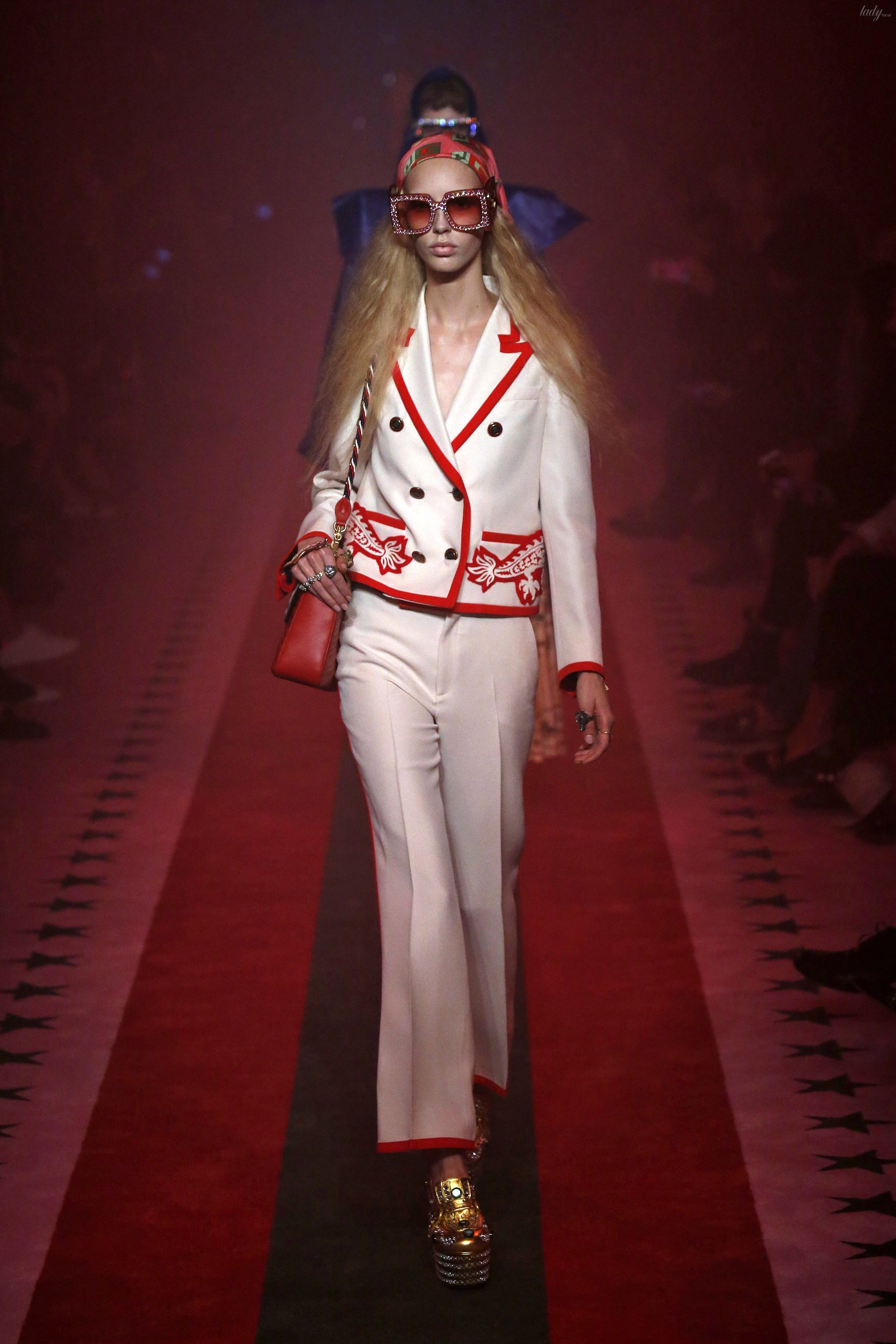 Коллекция Gucci прет-а-порте сезона весна-лето 2017_47