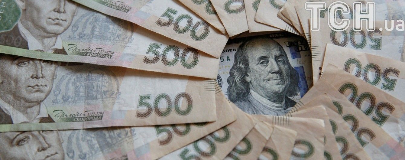 Гривна начала весну с укрепления в курсах Нацбанка. Инфографика