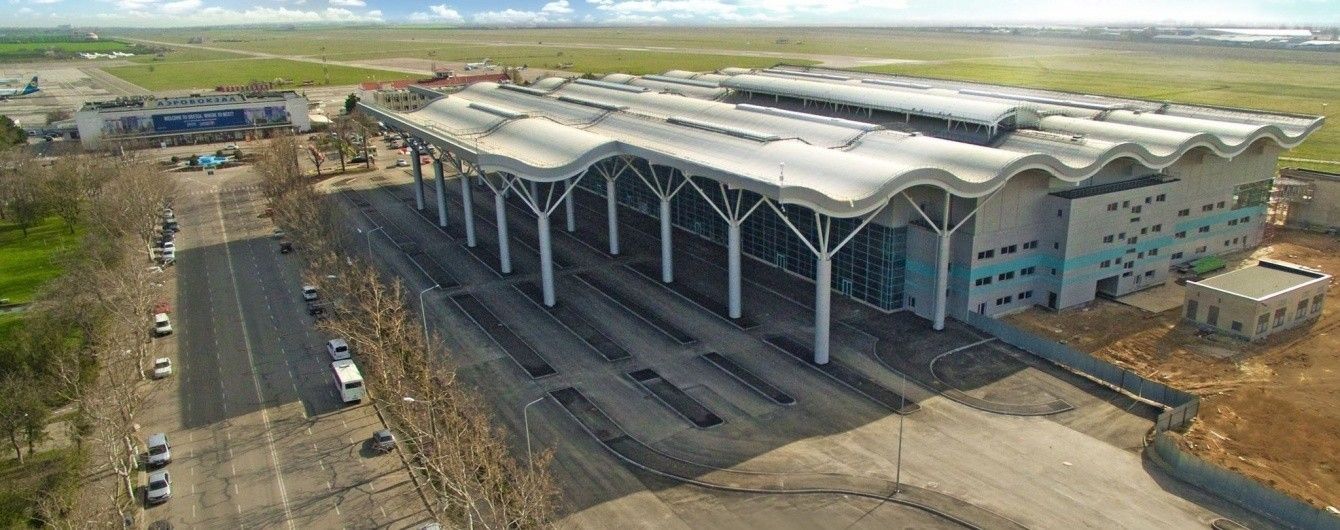 "Мотор Сич" отменяет рейсы из Киева в Одессу и Львов