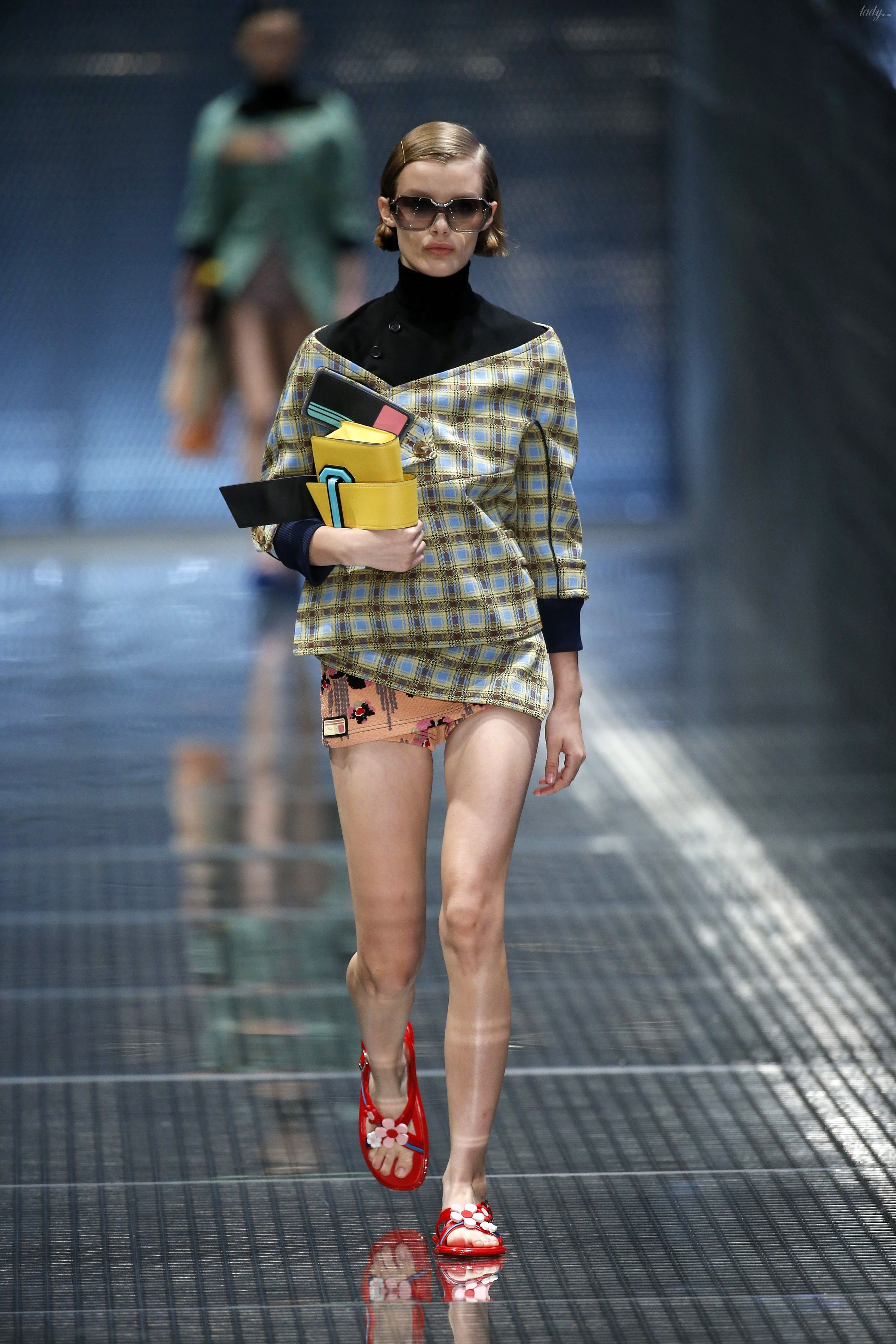 Коллекция Prada прет-а-порте сезона весна-лето 2017_32