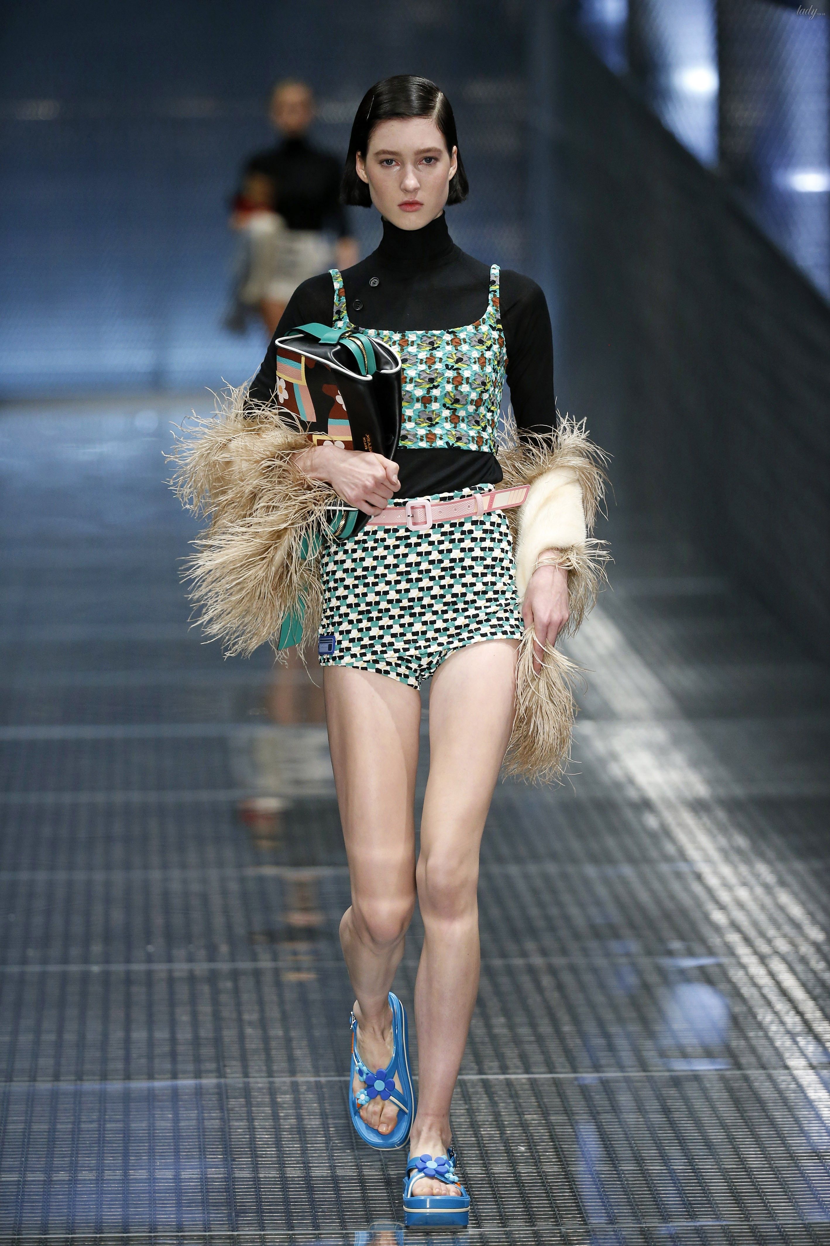 Коллекция Prada прет-а-порте сезона весна-лето 2017_34
