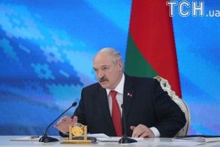 "До останнього стояти за незалежність": Лукашенко провів закрите засідання через тиск з боку Росії – ЗМІ