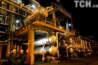Нефть обвалилась ниже 60 долларов за баррель