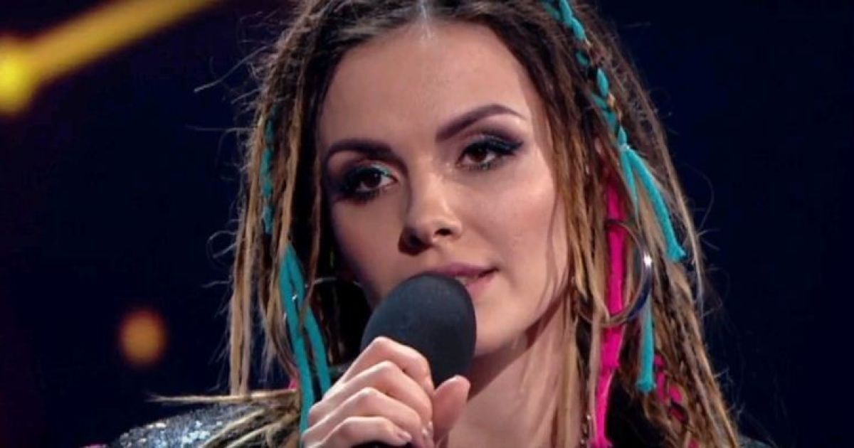 Експресивна MamaRika із дредами та у блискучому костюмі виступила у нацвідборі "Євробачення-2017"