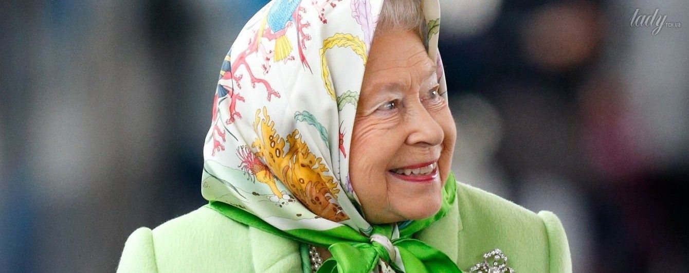 Королева Елизавета II продемонстрировала любимое украшение
