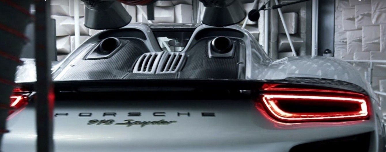 Porsche выбрала пять спорткаров с самым крутым звучанием мотора