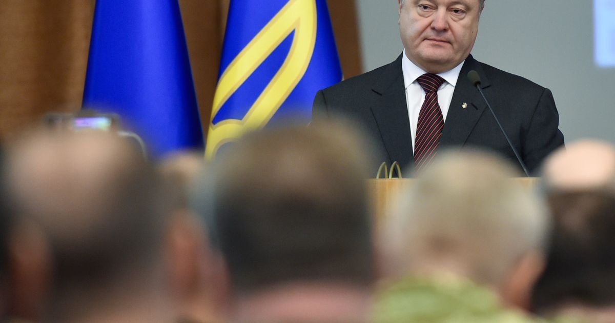 Семья Порошенко потратила 700 млн грн на армию и инфраструктуру