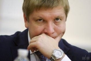 Кабмин обнародовал текст распоряжения о продлении контракта с Коболевым