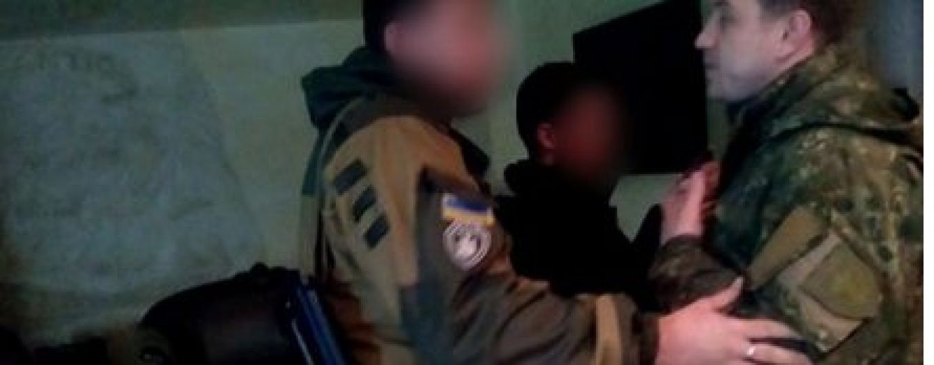 Журналіст "Дорожнього контролю" заявив, що до нього ломився Парасюк з "калашом"