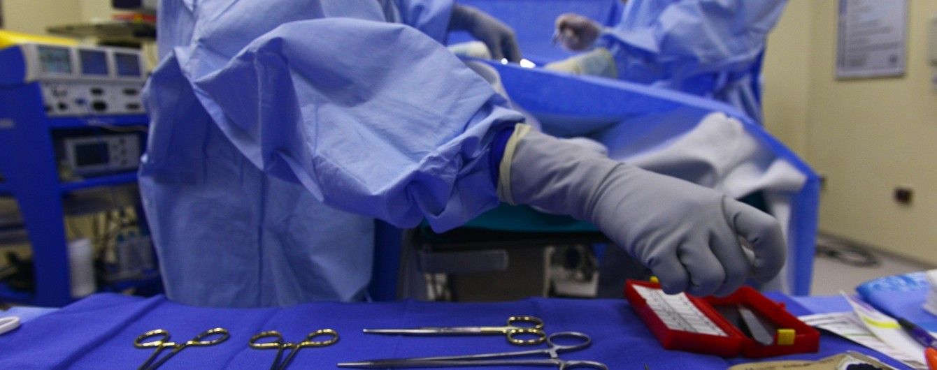 Пострадавшего от взрыва в Красногоровке 3-летнего ребенка положили на операционный стол в Днепре