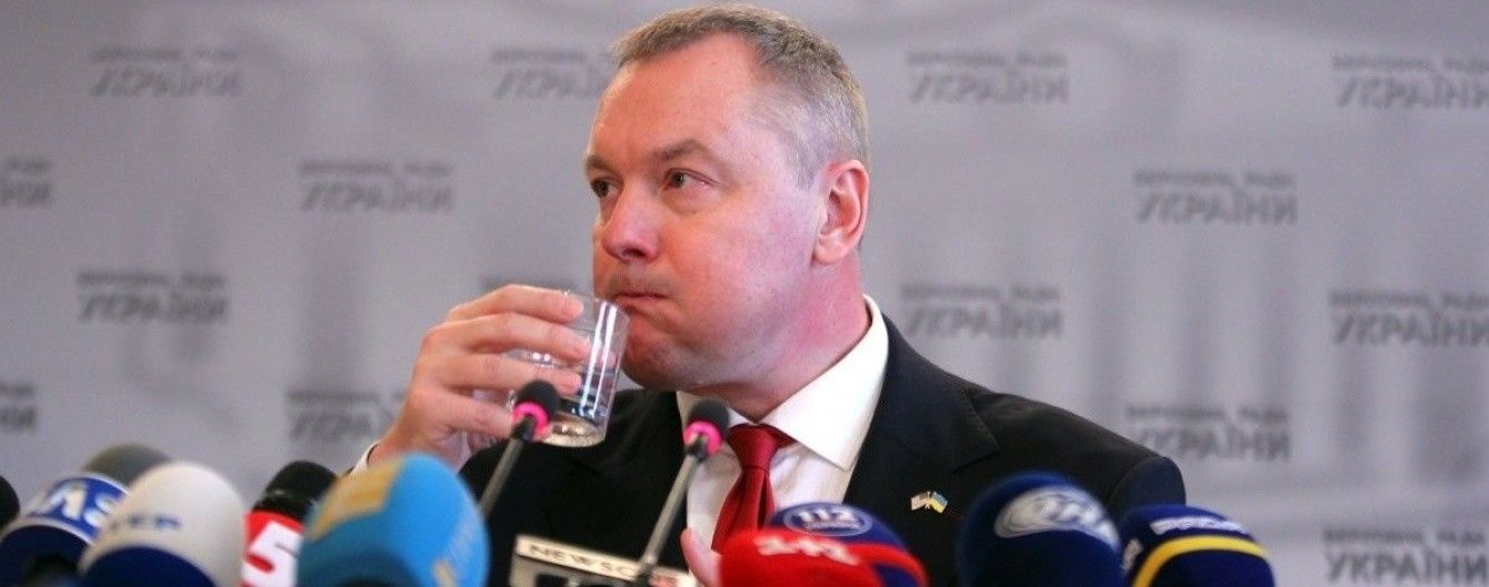 Еще один политик просит Зеленского вернуть ему украинское гражданство