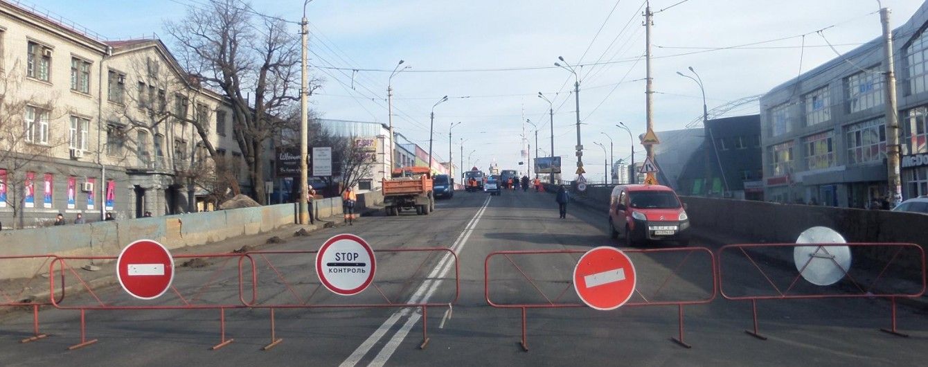 Нехватка средств и отсутствие ремонта. Почему в Украине обваливаются мосты и разрушаются дороги