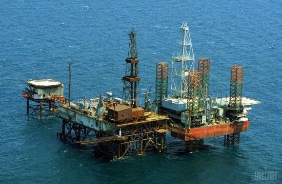 Росія продовжує видобуток газу на спірному Одеському родовищі в морі біля Криму