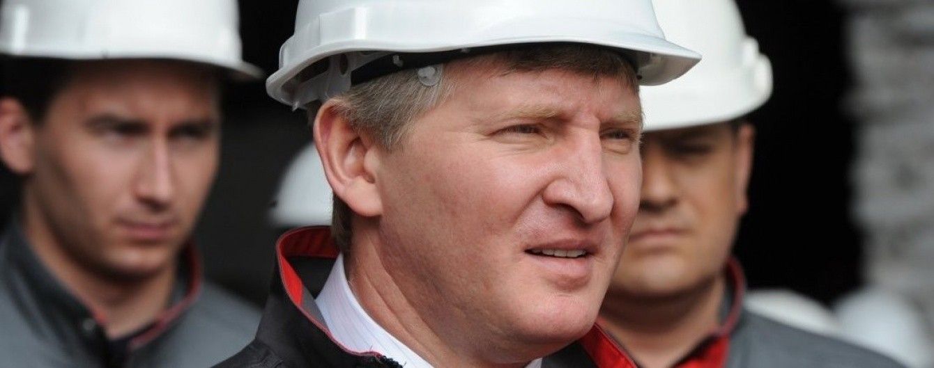 Журналісти "Схем" звернулися до поліції через стеження охоронцями Ахметова