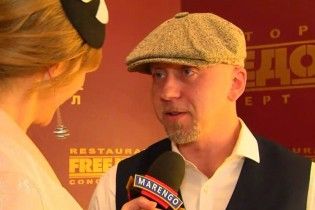 Рэпер Seryoga расставил точки над "і" в вопросе "заминирования" ним самолета
