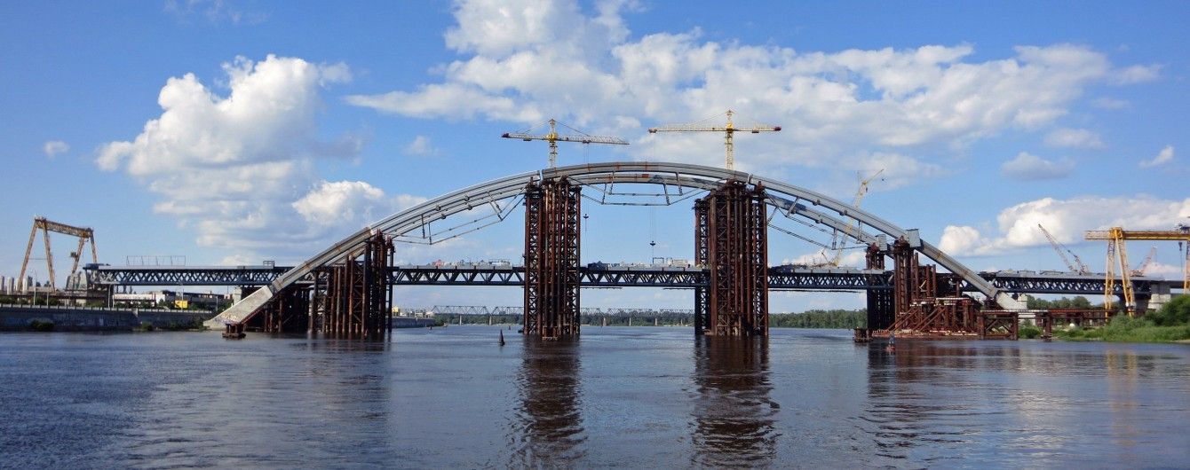 У Кличко обнаружили нарушения при строительстве Подольско-Воскресенского моста на 130 млн гривен