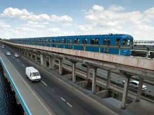 Псевдозаминирование моста Метро: что сейчас происходит на дорогах рядом
