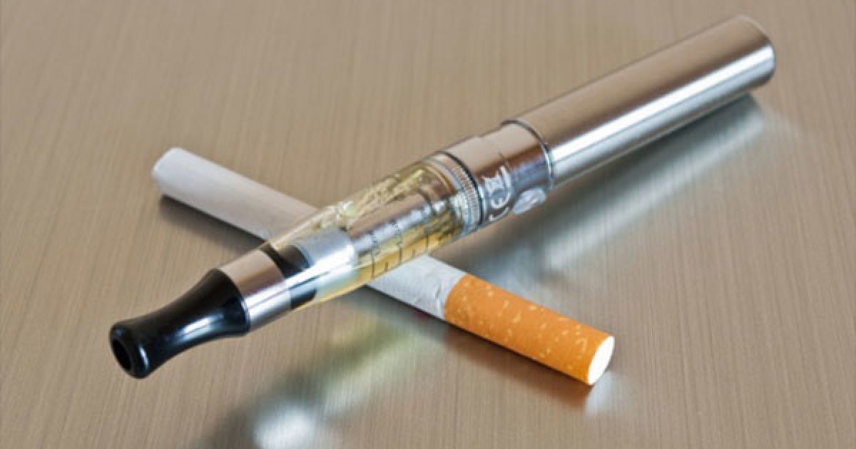 Подросткам грозят электронные сигареты. Специалисты бьют тревогу