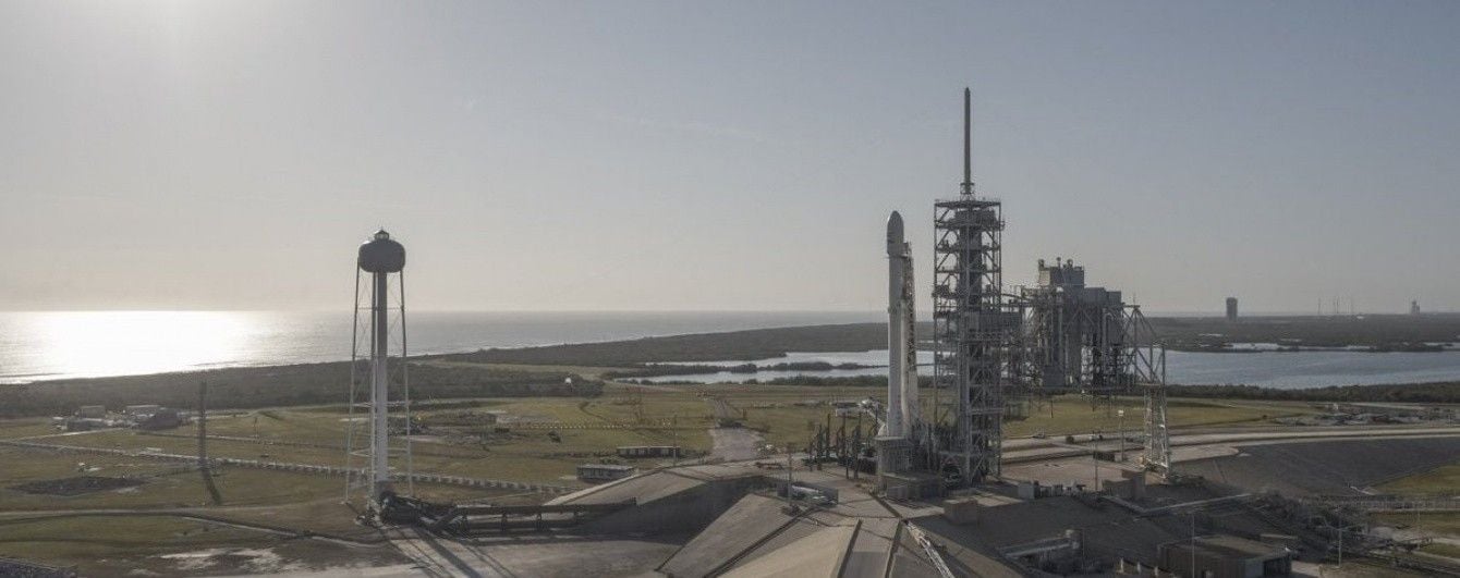 SpaceX перенесла запуск новой партии спутников для глобального интернета