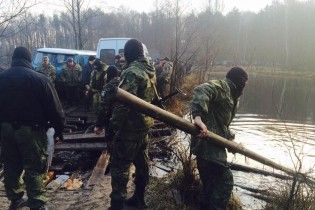 Вблизи рудников янтаря на Ровенщине 200 неизвестных устроили драку с полицией